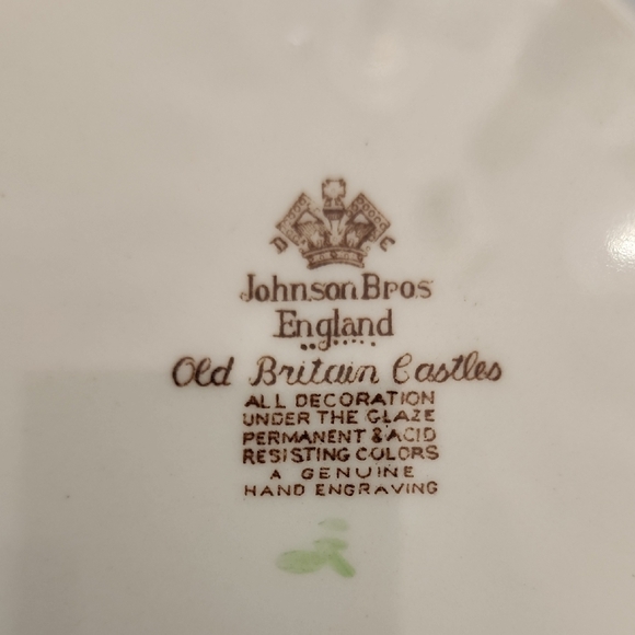 Johnson Brothers Brown and White Scenic Dessert Plates - Picture 3 of 5